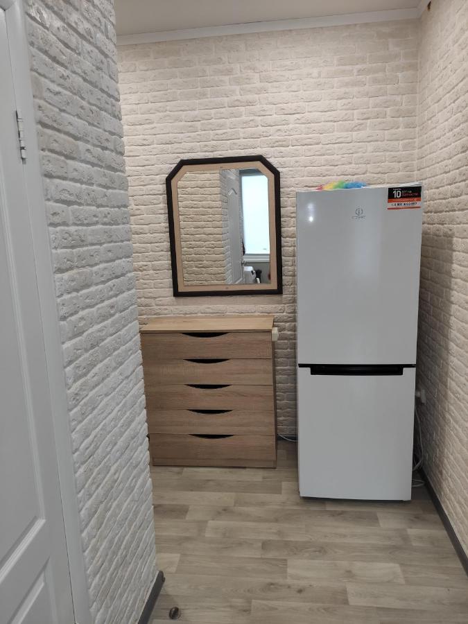 Две Уютные Квартиры В Центре Города Дзержинка - New Apartments كريفوي روغ المظهر الخارجي الصورة